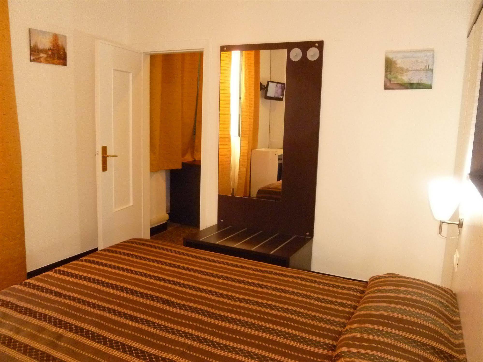 Hotel Agnello D'Oro Genova Ngoại thất bức ảnh