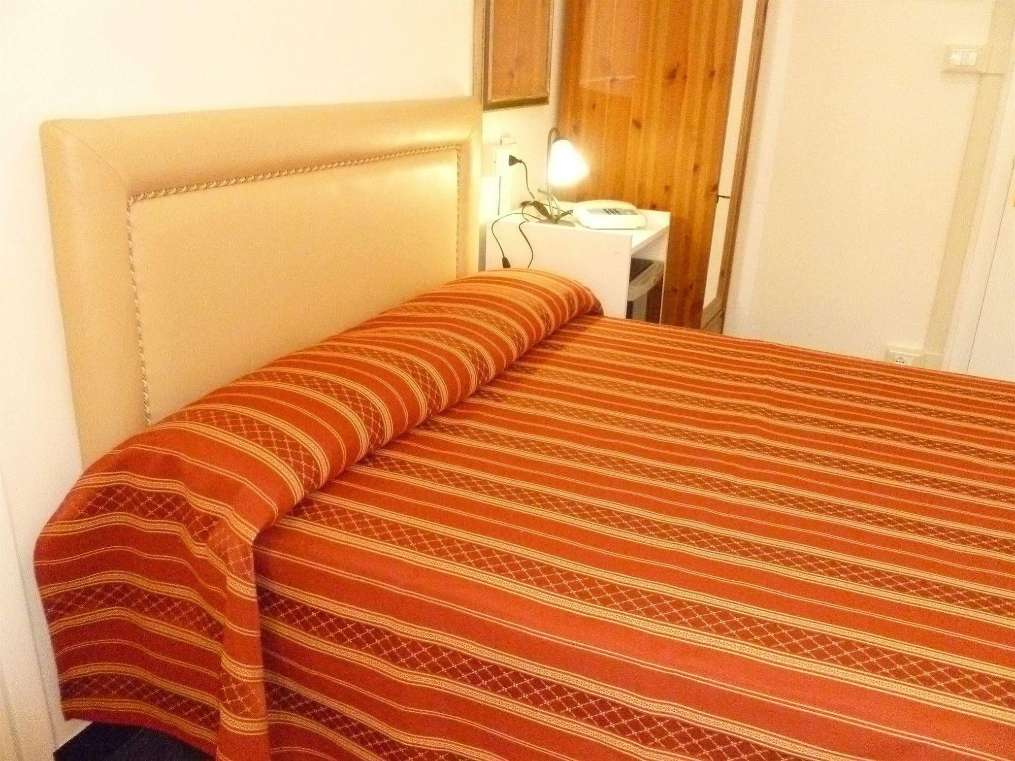 Hotel Agnello D'Oro Genova Ngoại thất bức ảnh